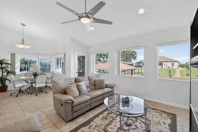 $795,000 | 10 Collinson Court, Palm Coast, FL 32137