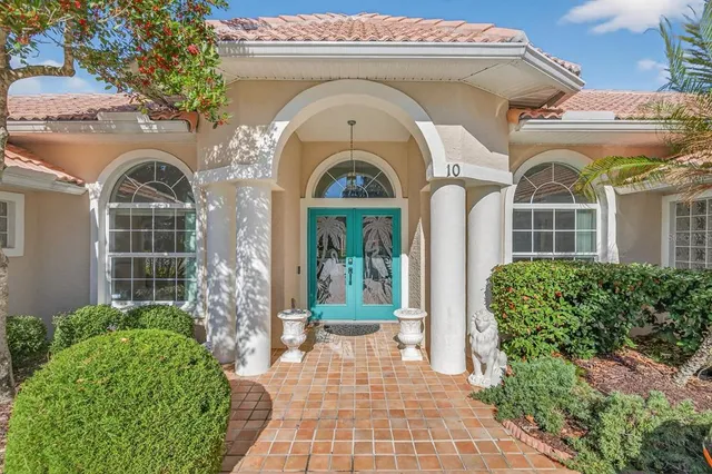 $795,000 | 10 Collinson Court, Palm Coast, FL 32137