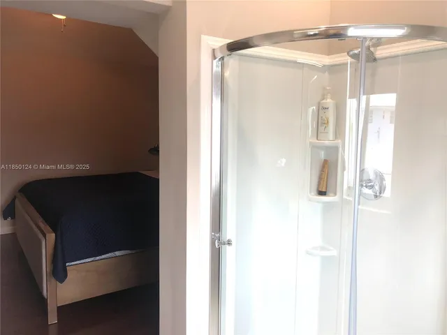 $15,500 | 1524 Argyle Drive, Unit 1, Fort Lauderdale, FL 33312