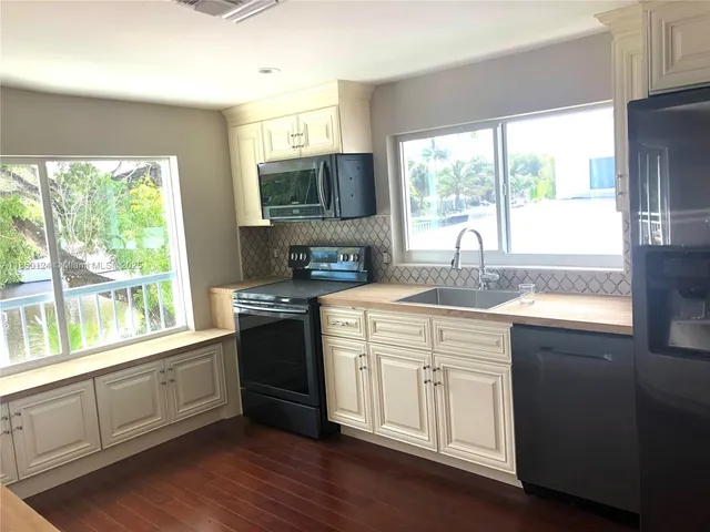 $15,500 | 1524 Argyle Drive, Unit 1, Fort Lauderdale, FL 33312