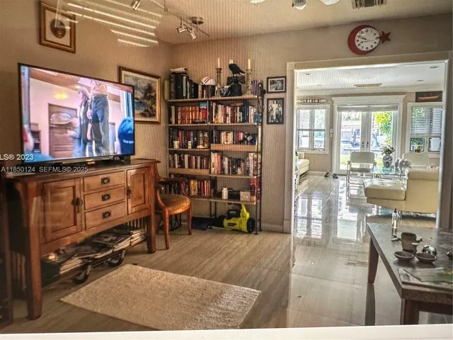 $15,500 | 1524 Argyle Drive, Unit 1, Fort Lauderdale, FL 33312