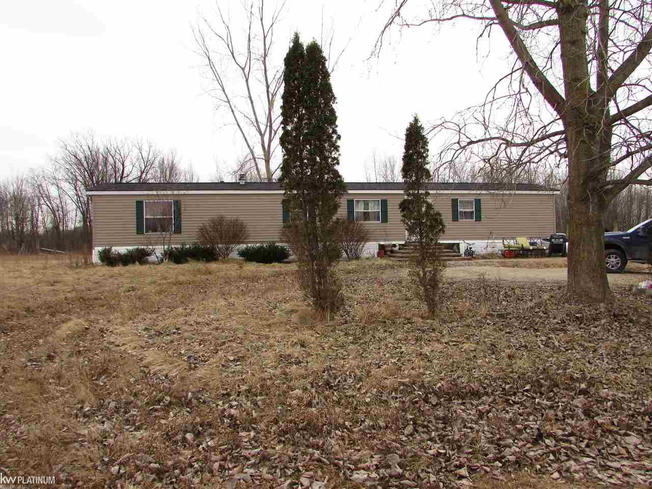 12797 Yale Road Yale, MI 48097 - Photo 2 of 23 31369942-1.JPG