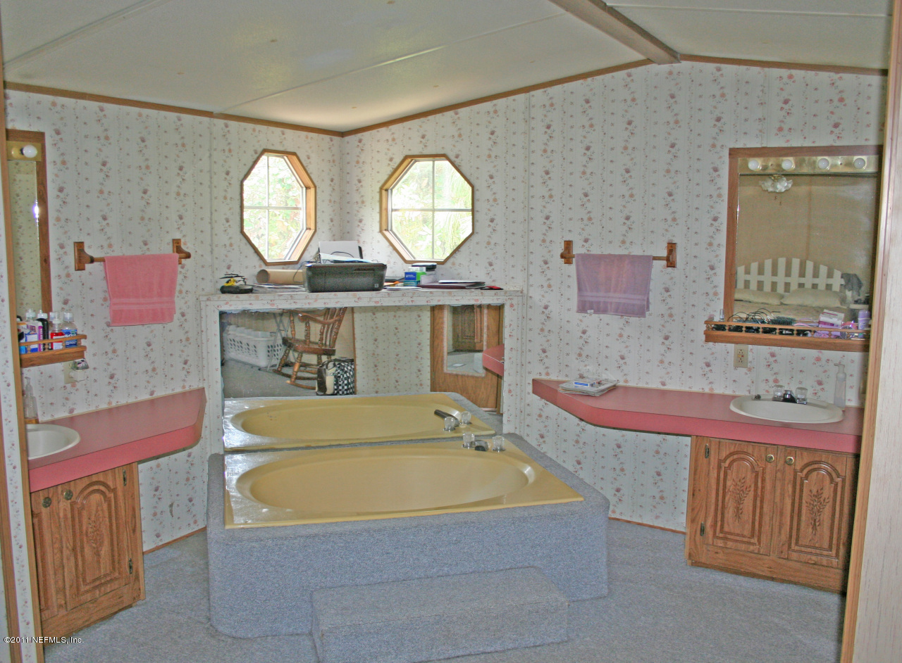 2445 Range Line Road Middleburg, FL 32068 - Photo 7 of 8 Master Bath