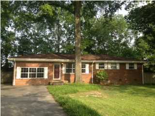 1369 Ridgefield Circle East Ridge, TN 37412 - Photo 1 of 11 Primary Photo