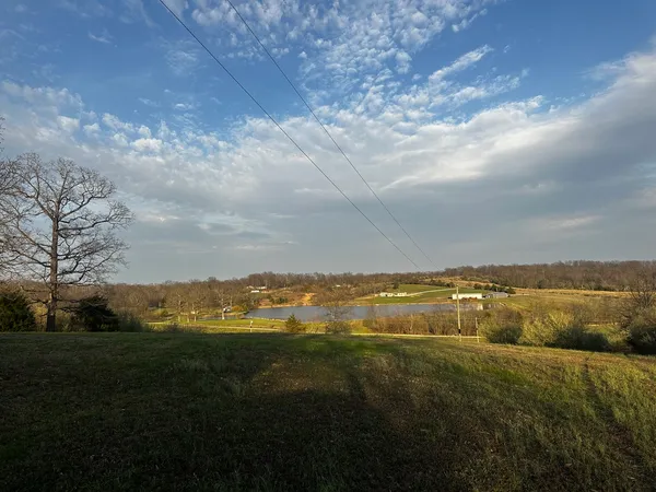 $159,900 | 5609 Ten Mile Road, McLeansboro, IL 62859