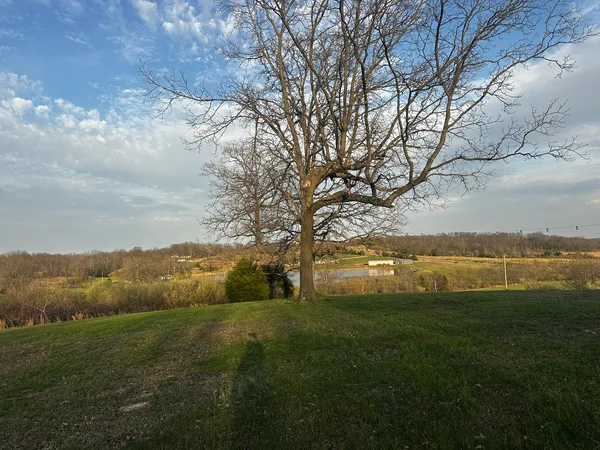 $159,900 | 5609 Ten Mile Road, McLeansboro, IL 62859