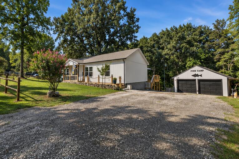 502 Ridgelake Road Goodview, VA 24095 - Photo 3 of 45 502_Ridgelake_driveway_darkened
