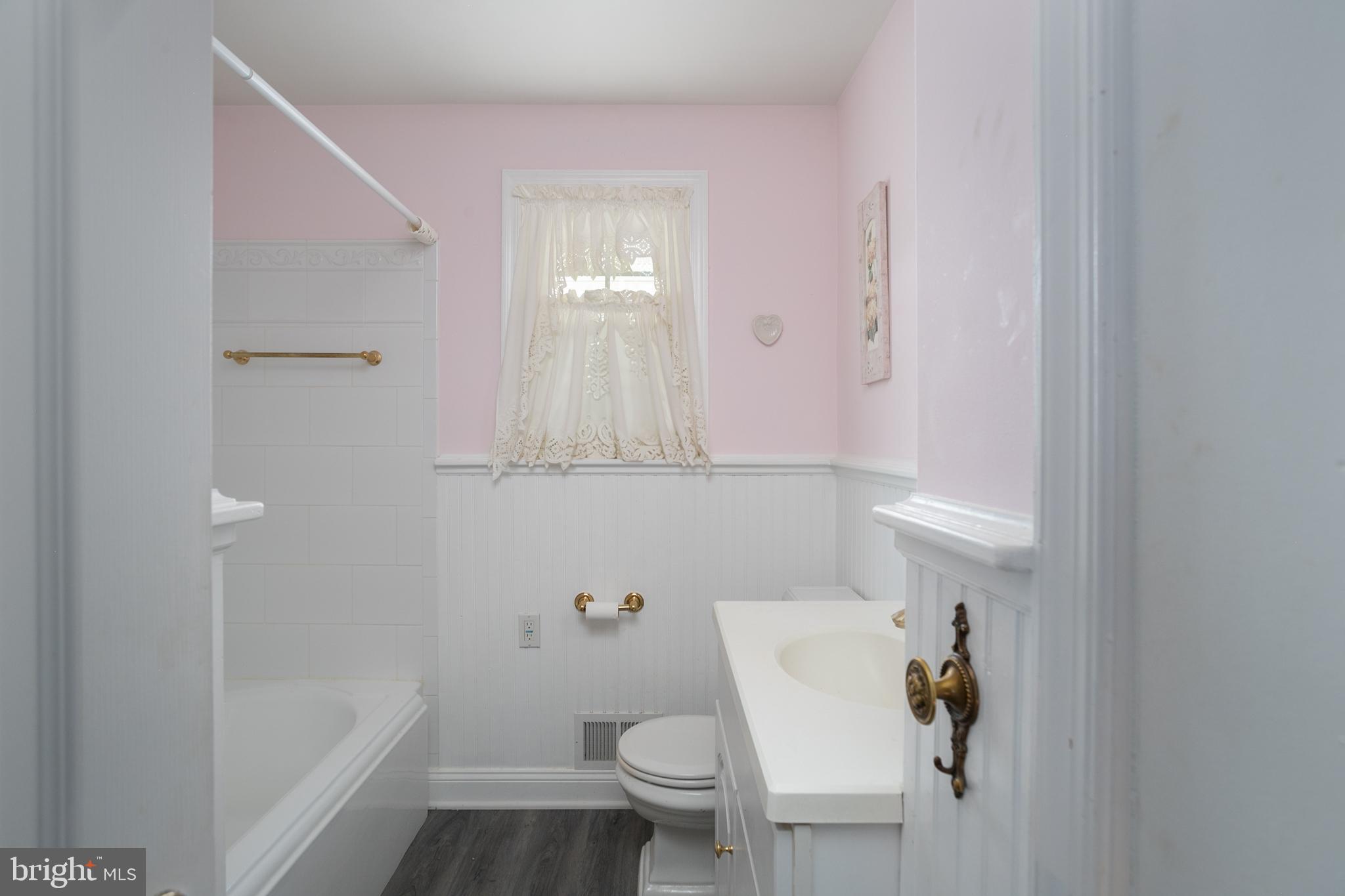 15 Alton Road Hamilton, NJ 08619 - Photo 14 of 29 Gallery Image 14