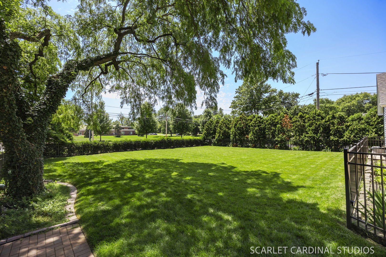 904 Santa Rosa Avenue Wheaton, IL 60187 - Photo 31 of 35 Gallery Image 31