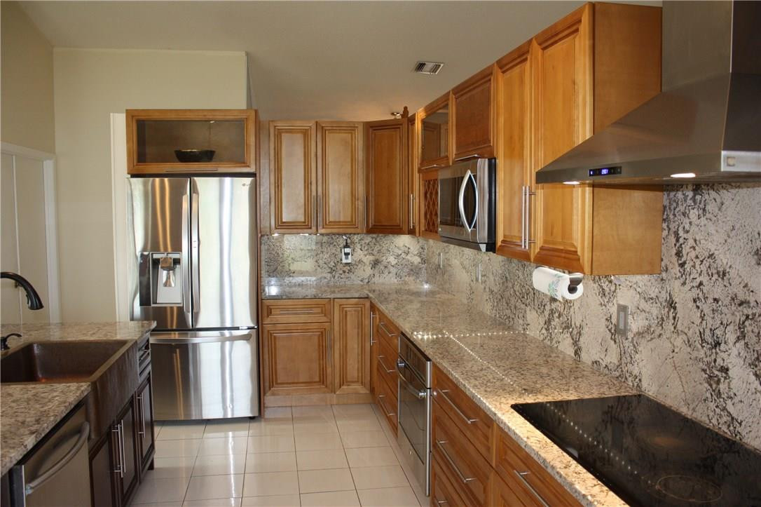 10911 Fox Glen Drive Boca Raton, FL 33428 - Photo 12 of 44 Photo 12