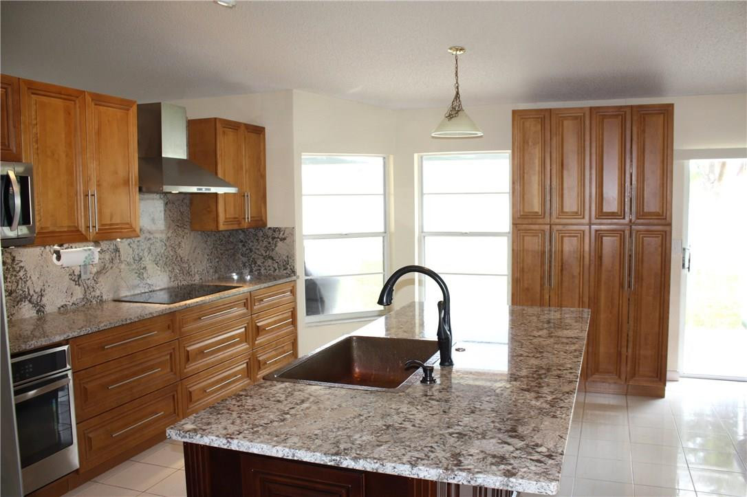 10911 Fox Glen Drive Boca Raton, FL 33428 - Photo 13 of 44 Photo 13