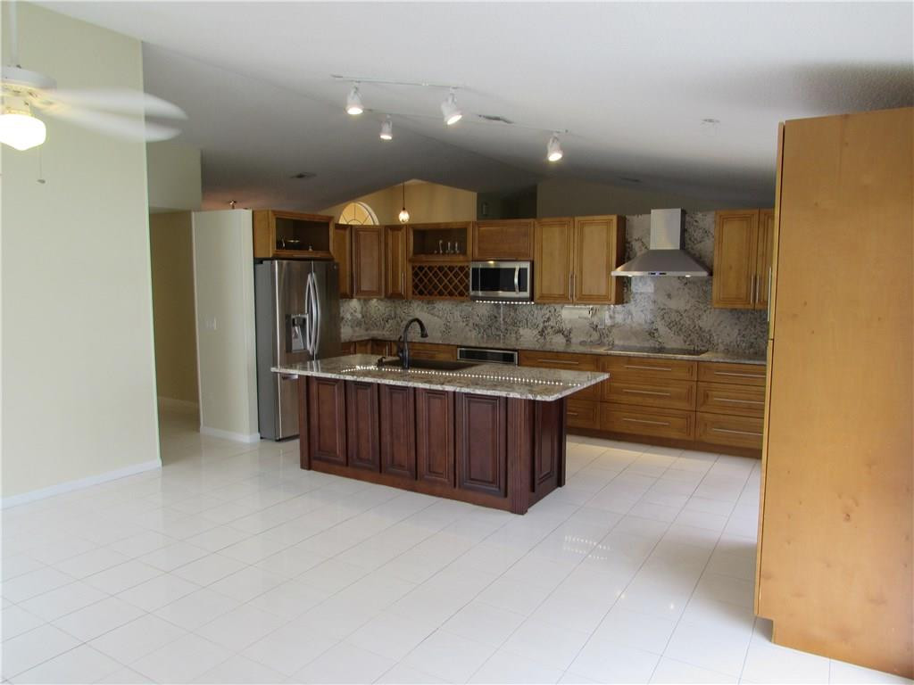 10911 Fox Glen Drive Boca Raton, FL 33428 - Photo 16 of 44 Photo 16