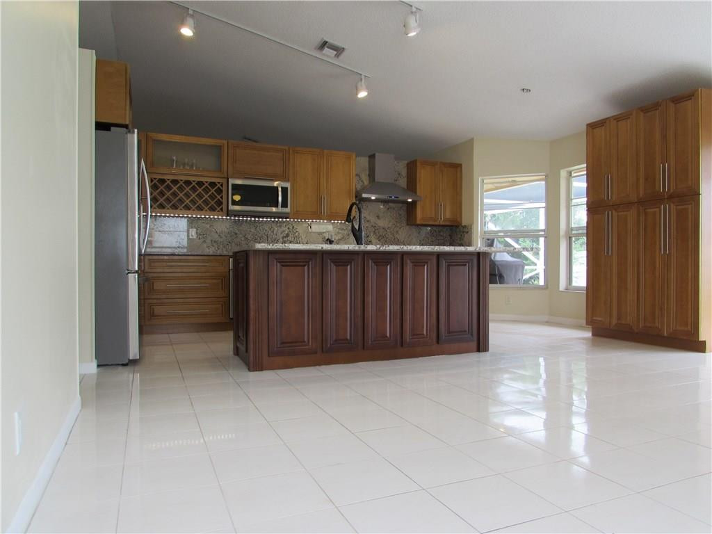 10911 Fox Glen Drive Boca Raton, FL 33428 - Photo 17 of 44 Photo 17
