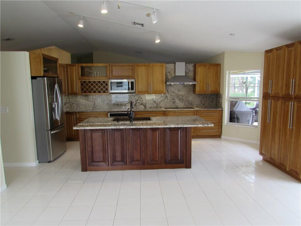 10911 Fox Glen Drive Boca Raton, FL 33428 - Photo 18 of 44 Photo 18