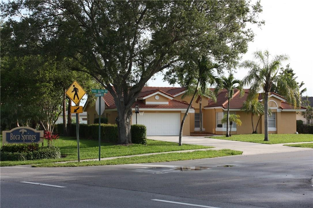 10911 Fox Glen Drive Boca Raton, FL 33428 - Photo 3 of 44 Photo 3
