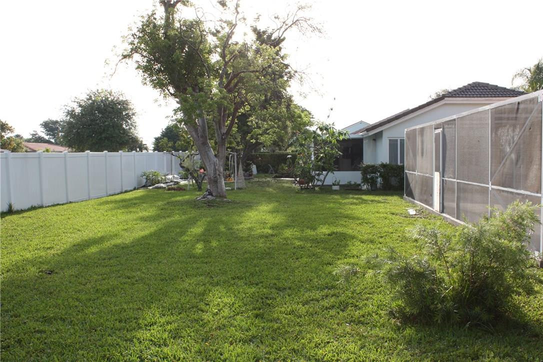10911 Fox Glen Drive Boca Raton, FL 33428 - Photo 5 of 44 Photo 5
