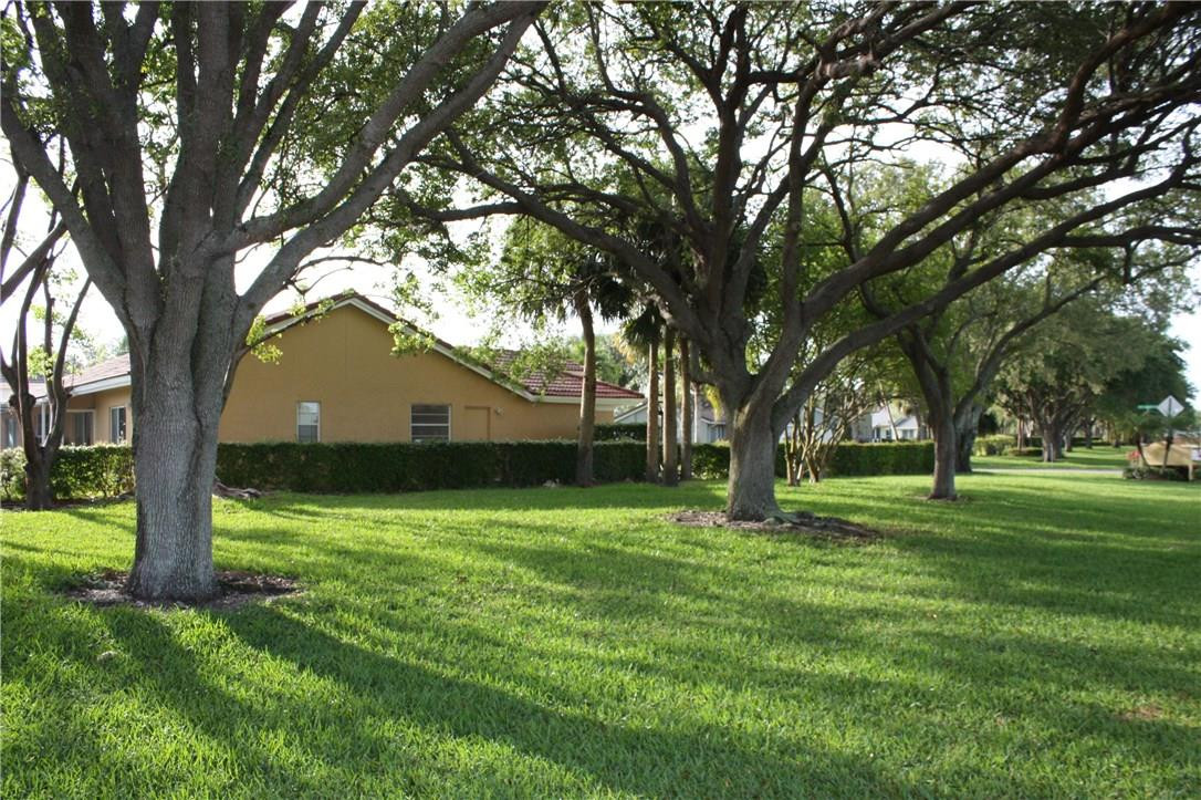10911 Fox Glen Drive Boca Raton, FL 33428 - Photo 9 of 44 Photo 9