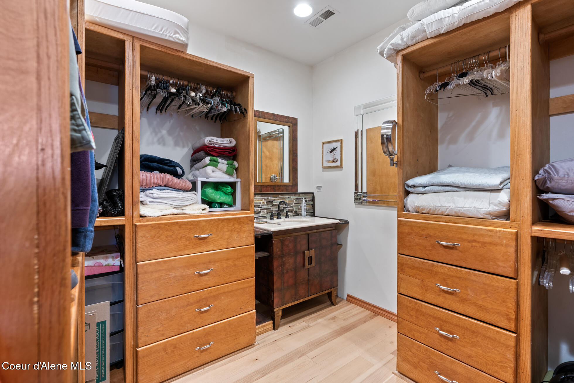 143 Viewpoint Road Newport, WA 99156 - Photo 27 of 47 Int 17