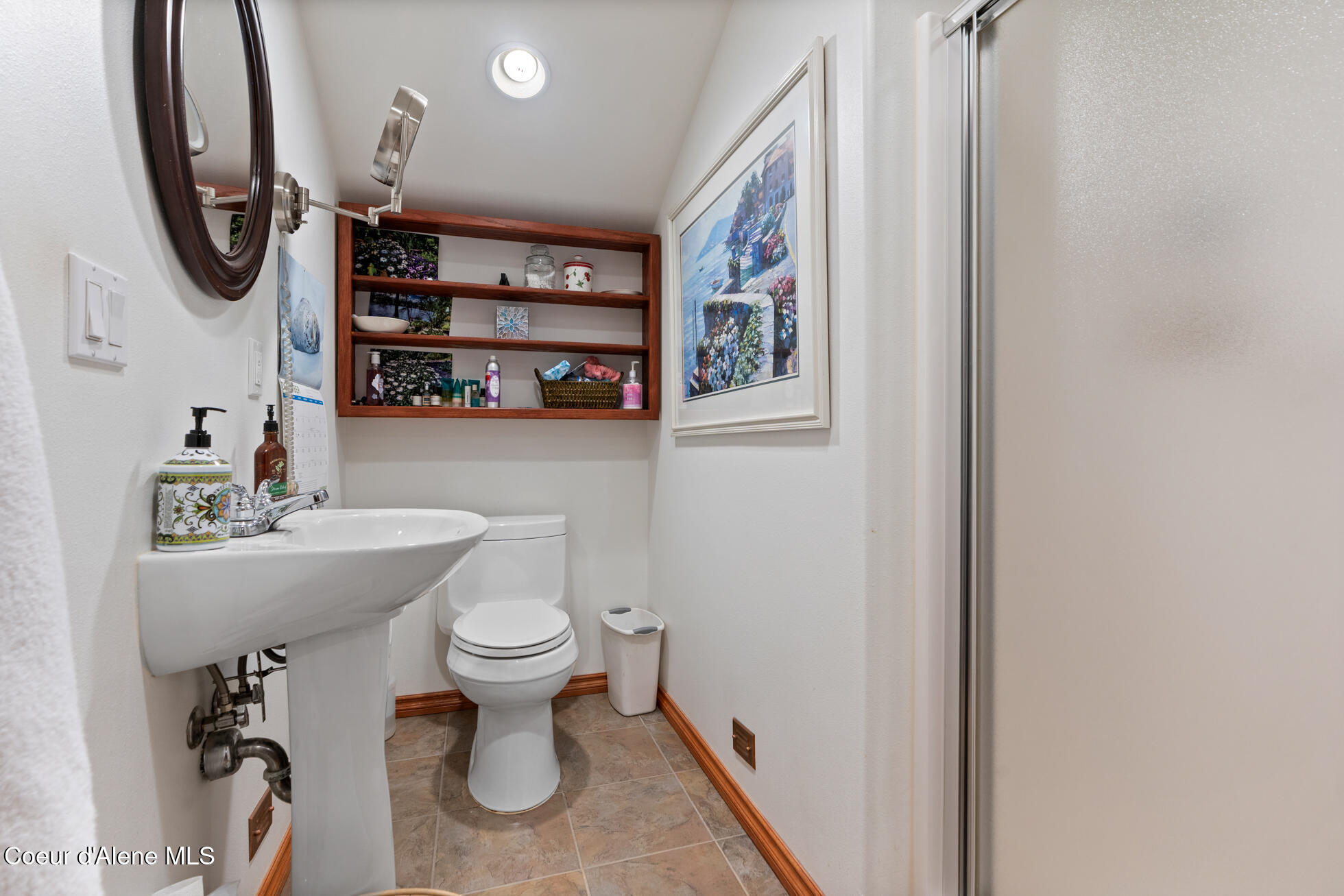 143 Viewpoint Road Newport, WA 99156 - Photo 29 of 47 Int 20