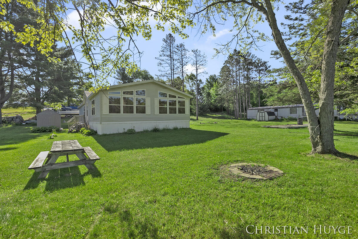 11629 Riverside Drive Stanwood, MI 49346 - Photo 19 of 25 IMG_1017