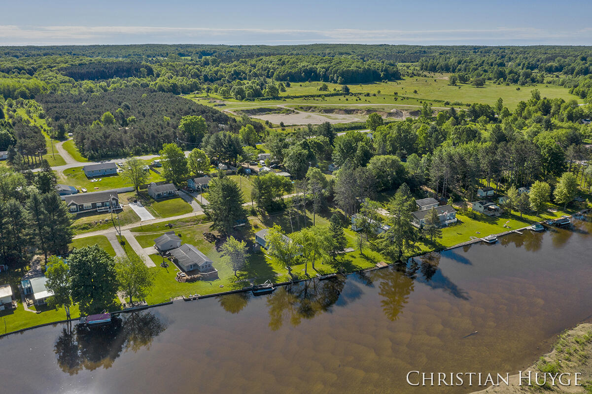 11629 Riverside Drive Stanwood, MI 49346 - Photo 23 of 25 IMG_1021