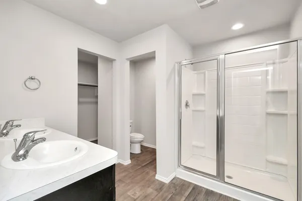 $1,900 | 9847 Laurel Lake Drive, Conroe, TX 77384
