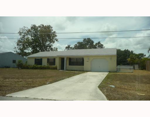 2126 Southeast Carnation Road Port St. Lucie, FL 34952 - Photo 1 of 12 Primary Photo