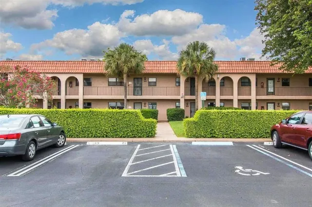 $1,975 | 2101 Woolbright Road, Unit J202, Boynton Beach, FL 33426