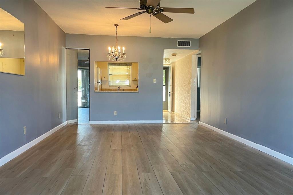 2101 Woolbright Road, Unit J202 Boynton Beach, FL 33426 - Photo 4 of 14