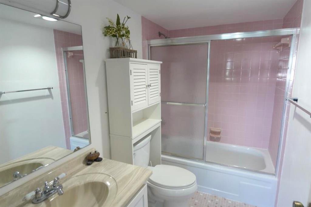 2101 Woolbright Road, Unit J202 Boynton Beach, FL 33426 - Photo 9 of 14