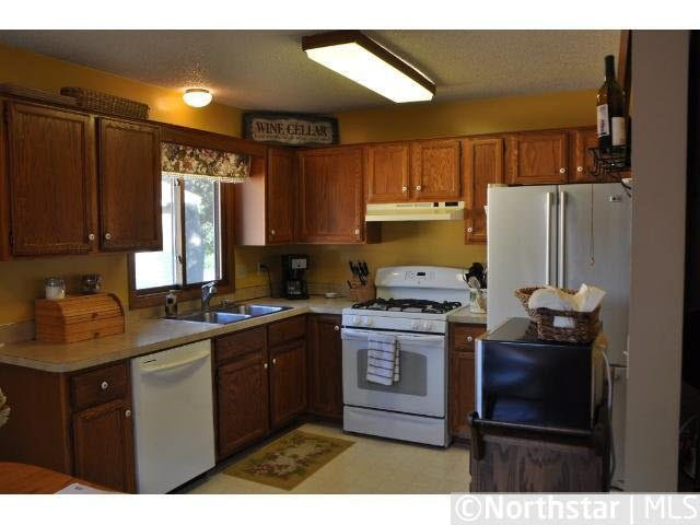 2375 County Rd I Mounds View, MN 55112 - Photo 4 of 18 Gallery Image 4