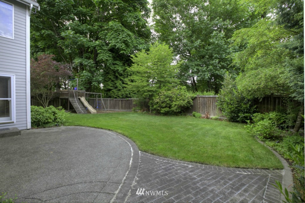 3426 Northeast 23rd Place Renton, WA 98056 - Photo 14 of 15 Gallery Image 14