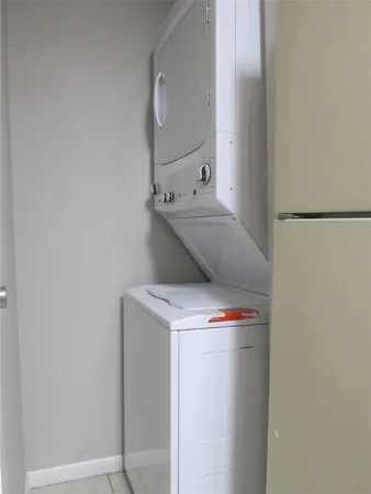 $1,050 | 4001 East NASA Parkway, Unit 138, El Lago, TX 77586