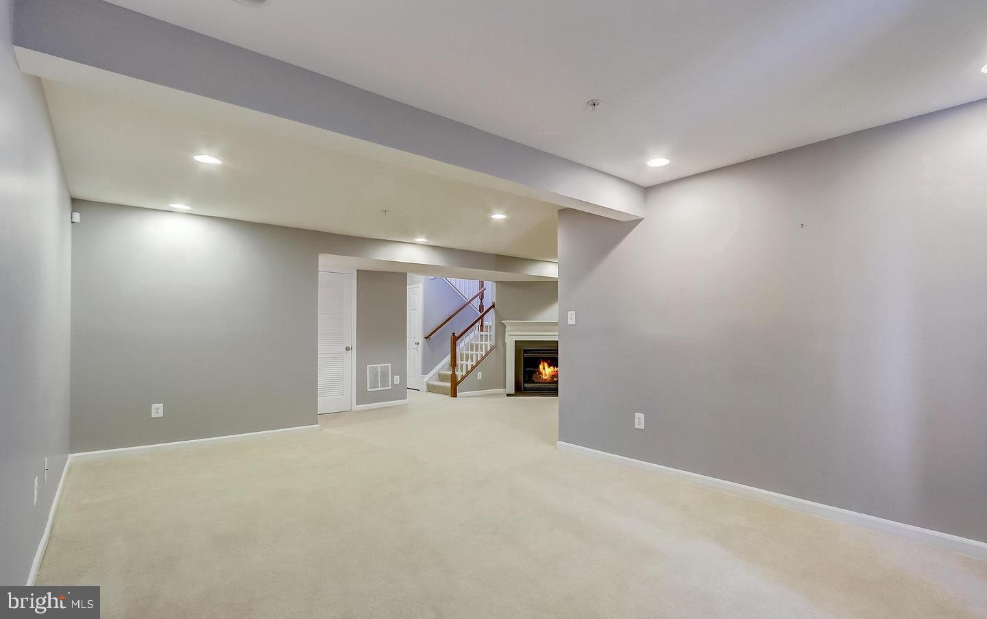 1709 Hayle Drive Hanover, MD 21076 - Photo 42 of 56 Recessed lighting