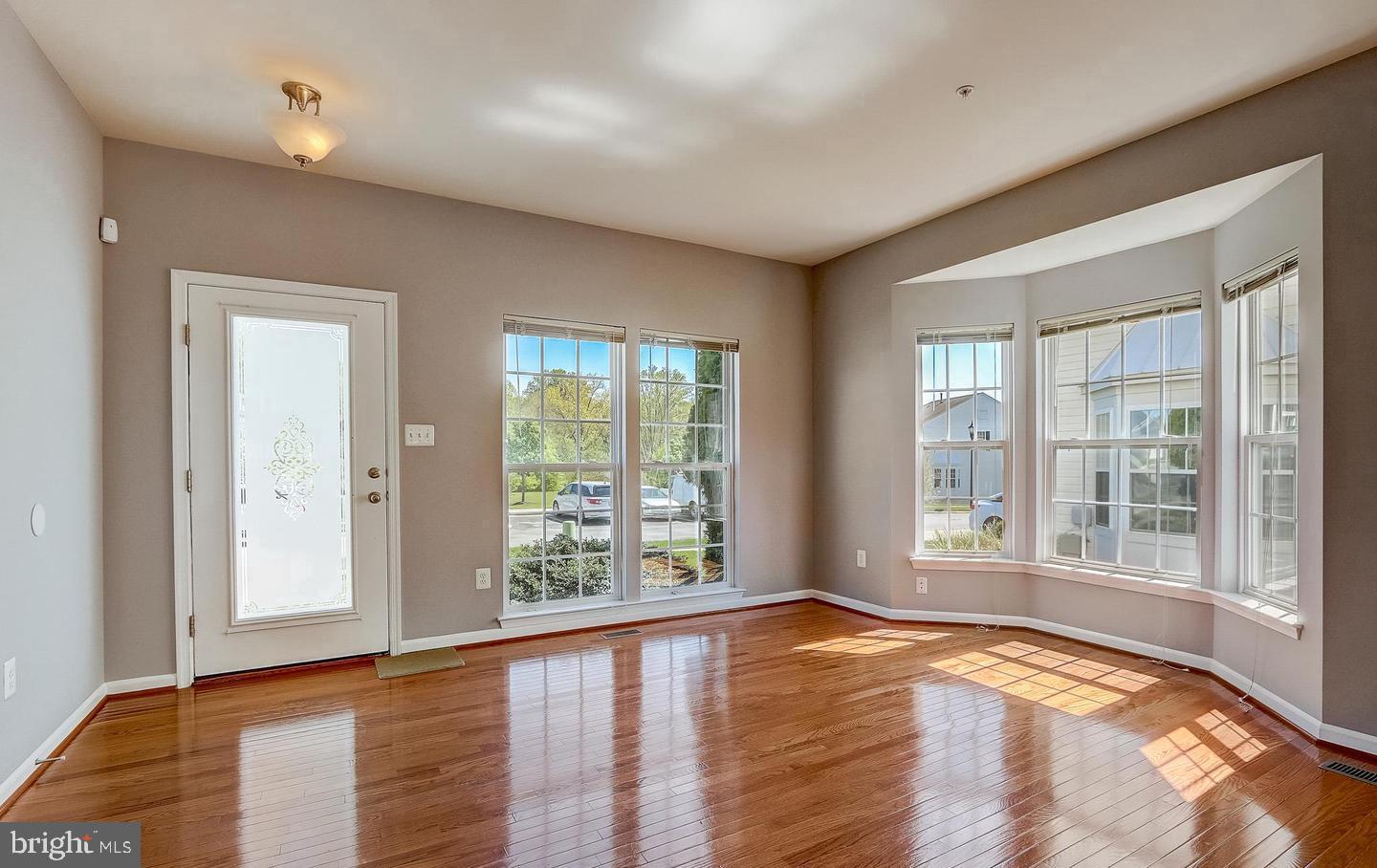 1709 Hayle Drive Hanover, MD 21076 - Photo 5 of 56 Living room
