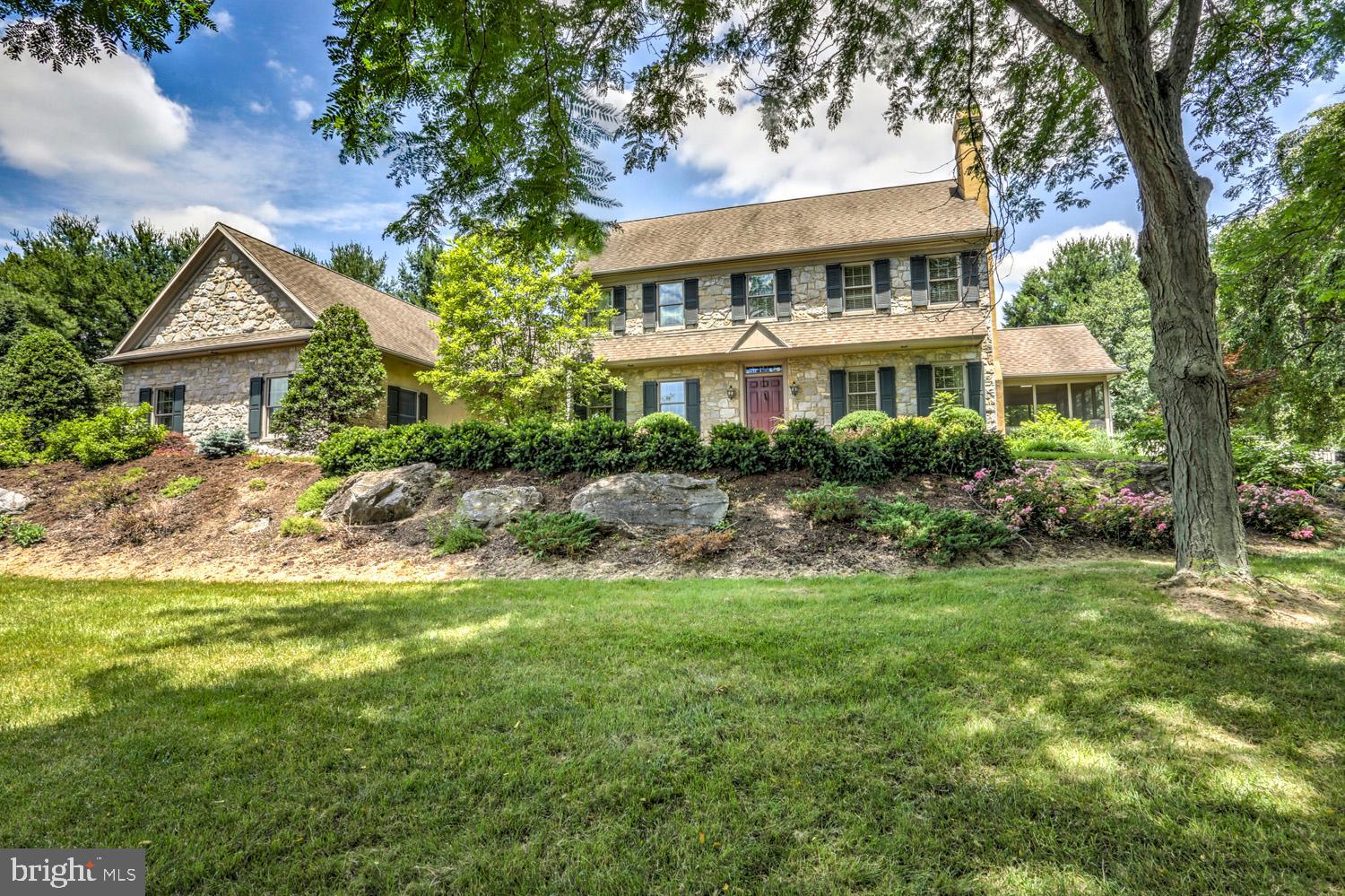 22 Brookside Court Lititz, PA 17543 - Photo 2 of 101