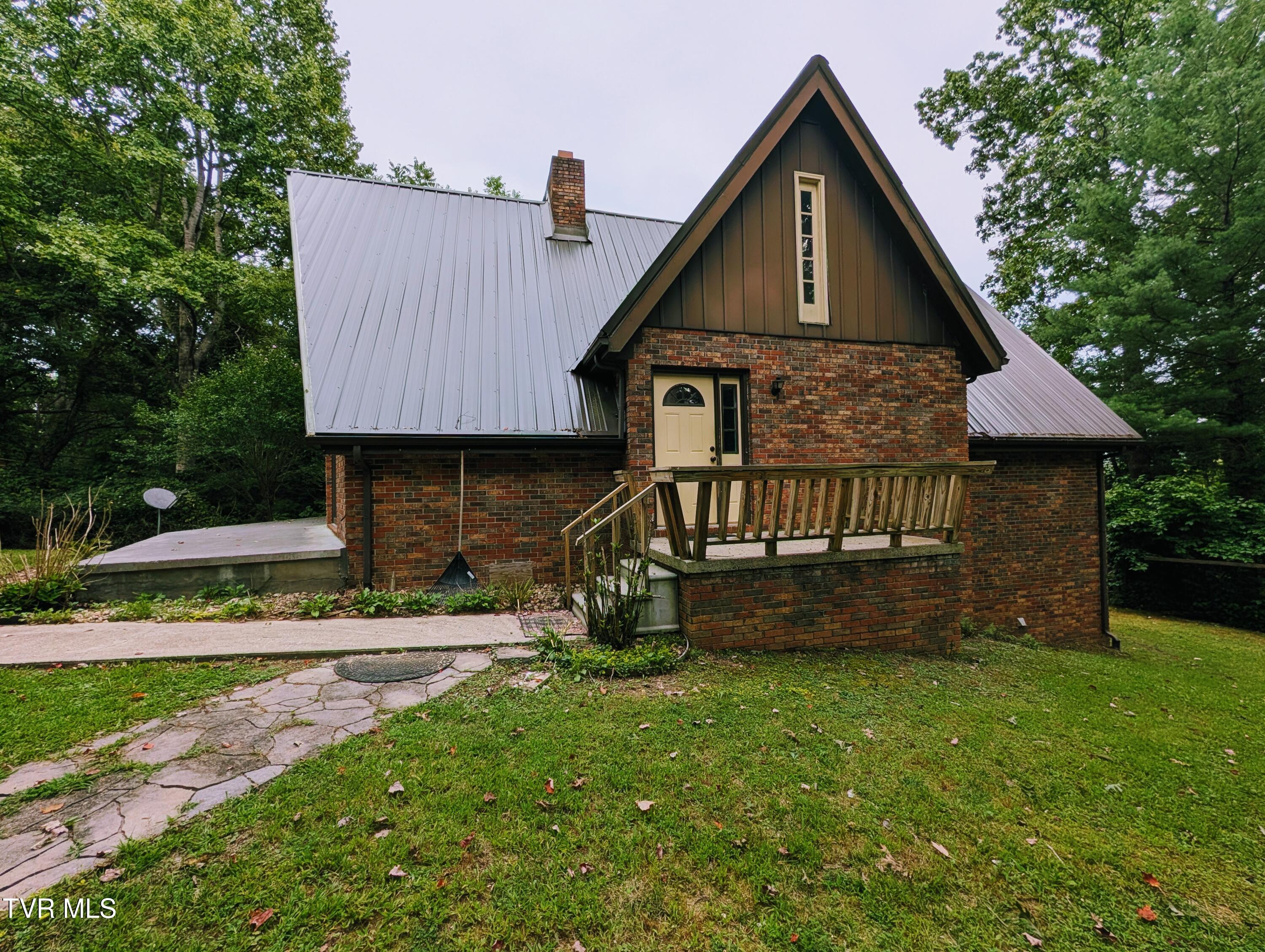 308 Travis Stanley Road Haysi, VA 24256 - Photo 7 of 35 8961