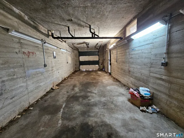 $1,200 | 57 Warren Street, Norwich, CT 06360