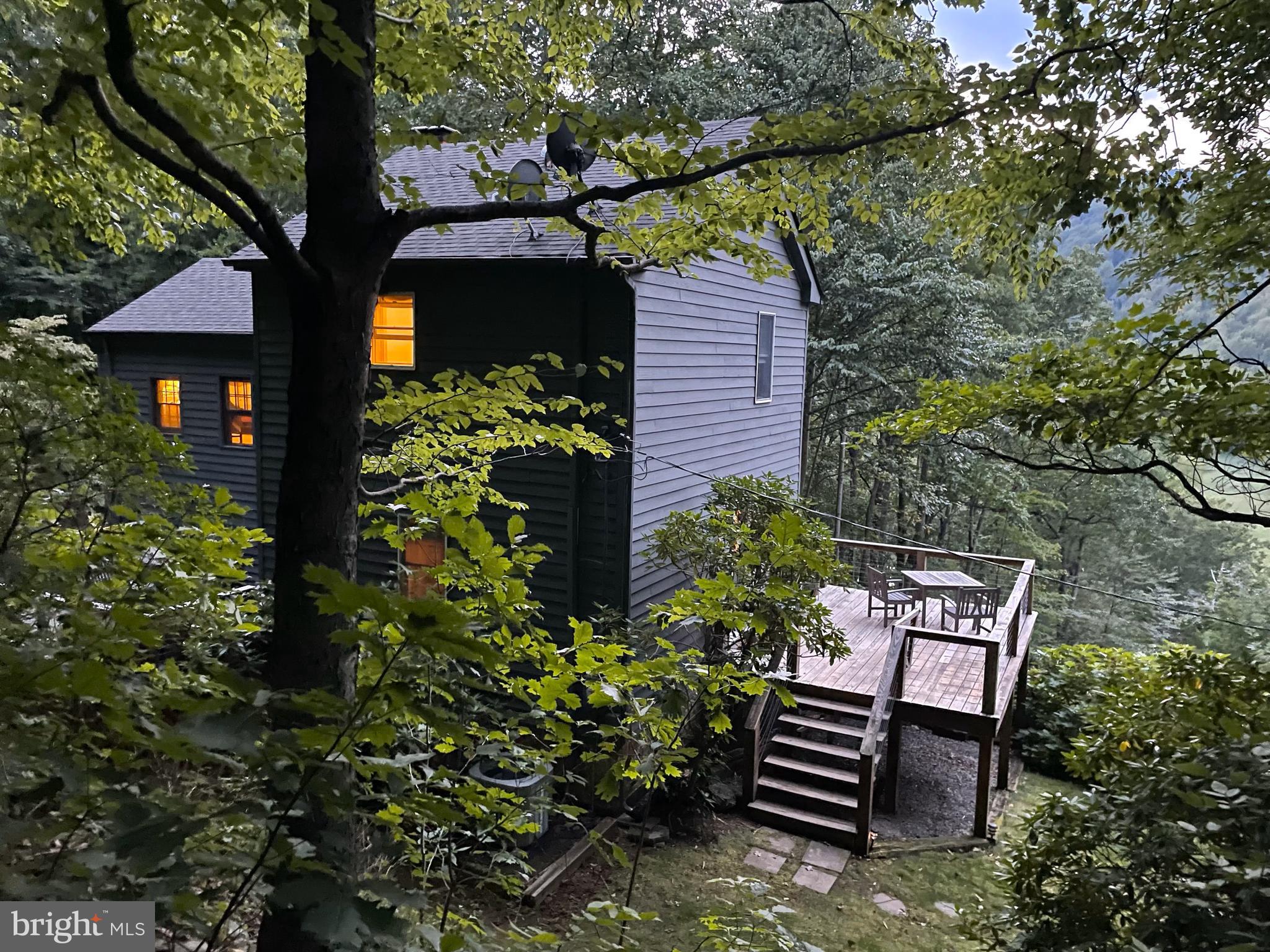 259 Riley Hollow Road Huntly, VA 22640 - Photo 20 of 33 a backyard of a house with lots of green space