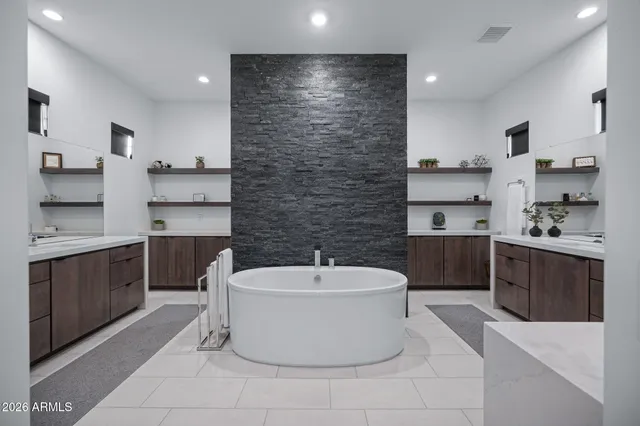 $2,500,000 | 2725 East Kingbird Drive, Gilbert, AZ 85297