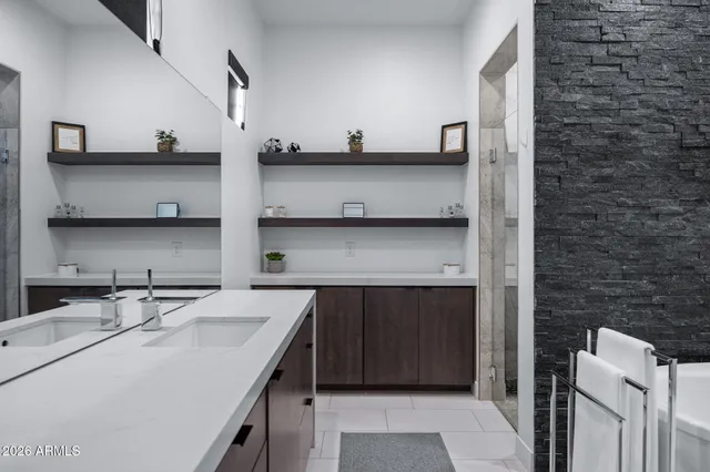 $2,500,000 | 2725 East Kingbird Drive, Gilbert, AZ 85297