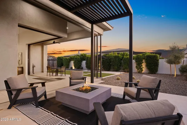 $2,500,000 | 2725 East Kingbird Drive, Gilbert, AZ 85297