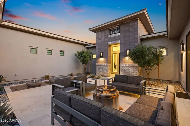 $2,500,000 | 2725 East Kingbird Drive, Gilbert, AZ 85297