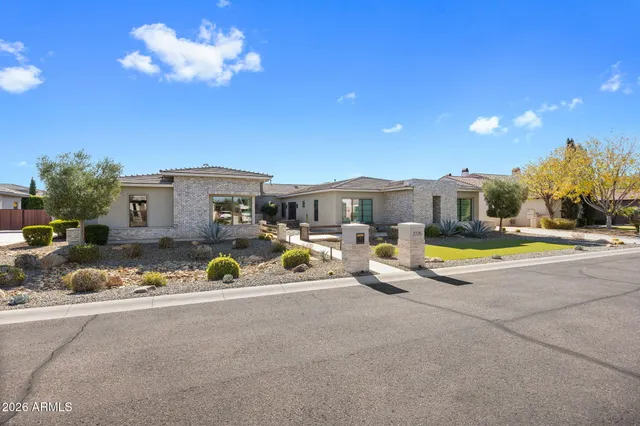 $2,500,000 | 2725 East Kingbird Drive, Gilbert, AZ 85297