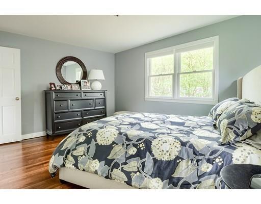 135 Stoneleigh Road Holden, MA 01520 - Photo 15 of 22 Gallery Image 15