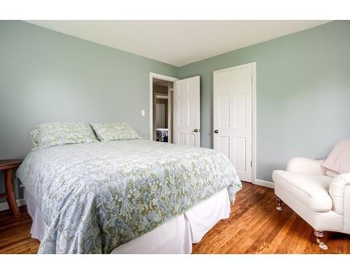 135 Stoneleigh Road Holden, MA 01520 - Photo 17 of 22 Gallery Image 17