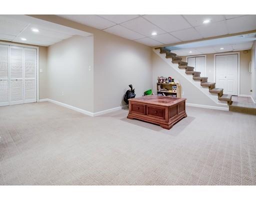 135 Stoneleigh Road Holden, MA 01520 - Photo 21 of 22 Gallery Image 21