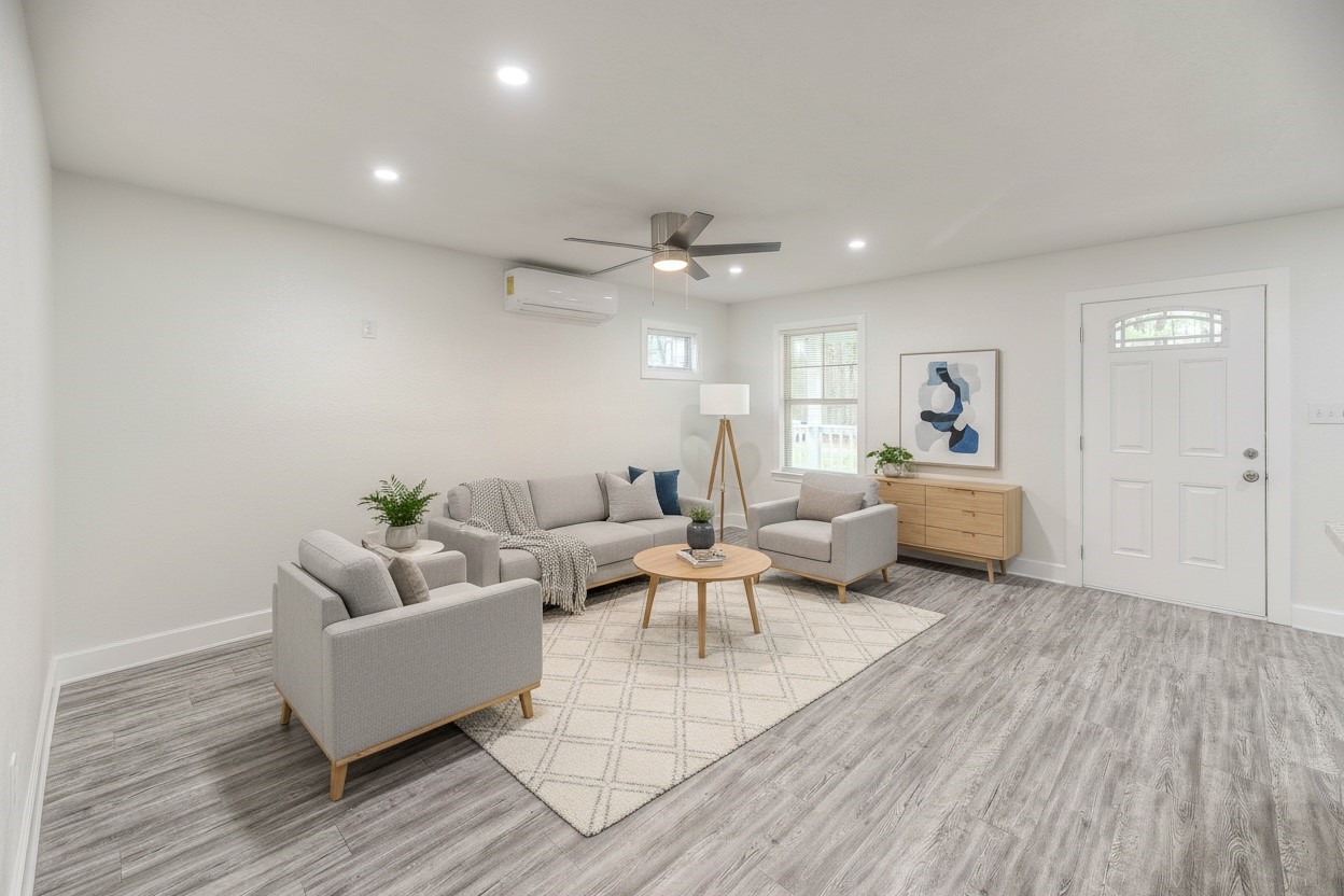 161 Evergreen Livingston, TX 77351 - Photo 3 of 35 Virtual staging