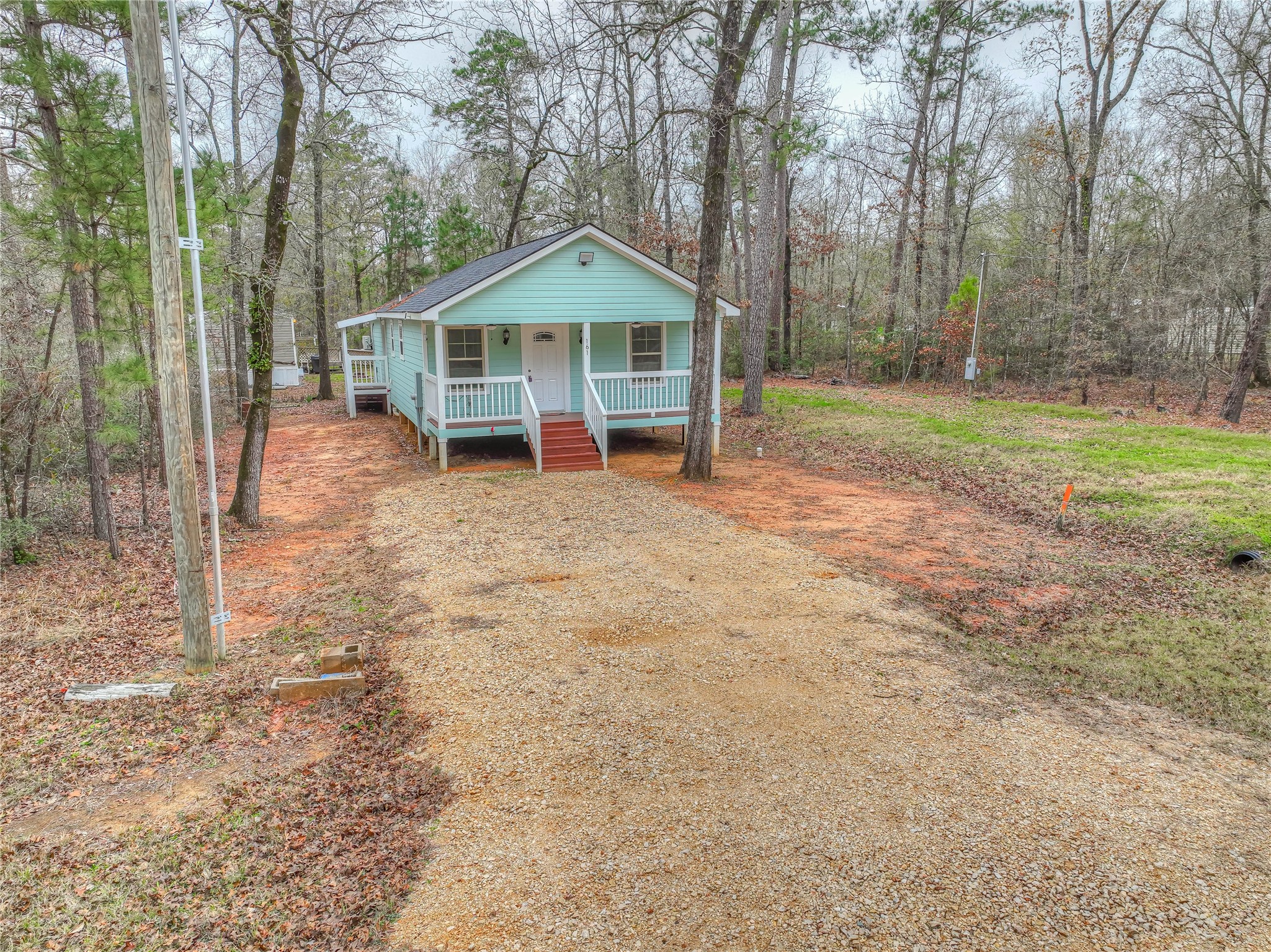 161 Evergreen Livingston, TX 77351 - Photo 4 of 35