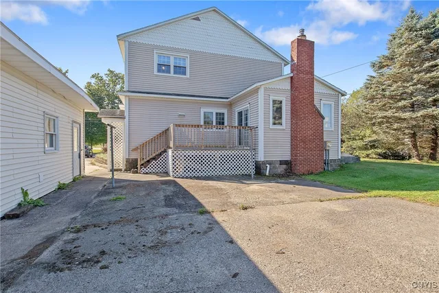 $270,000 | 2223 Turnpike Road, Auburn, NY 13021